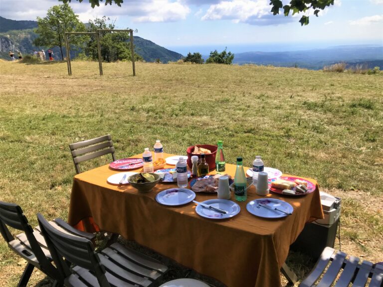 Picnic Gourdon